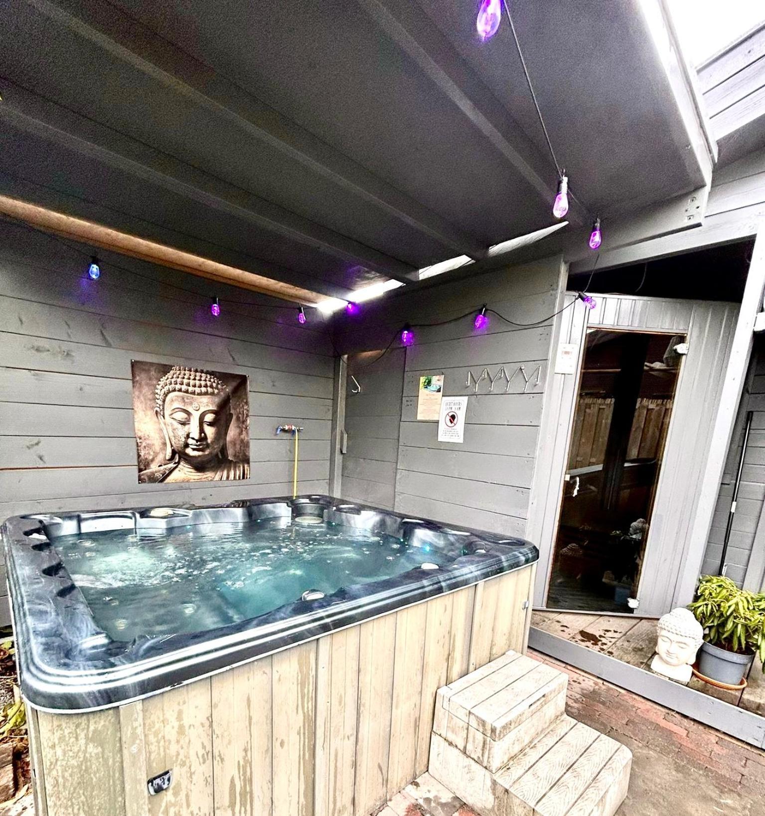 Buddha Style Family House & Jacuzzi & Sauna Near Amsterdam Vijfhuizen Exterior photo