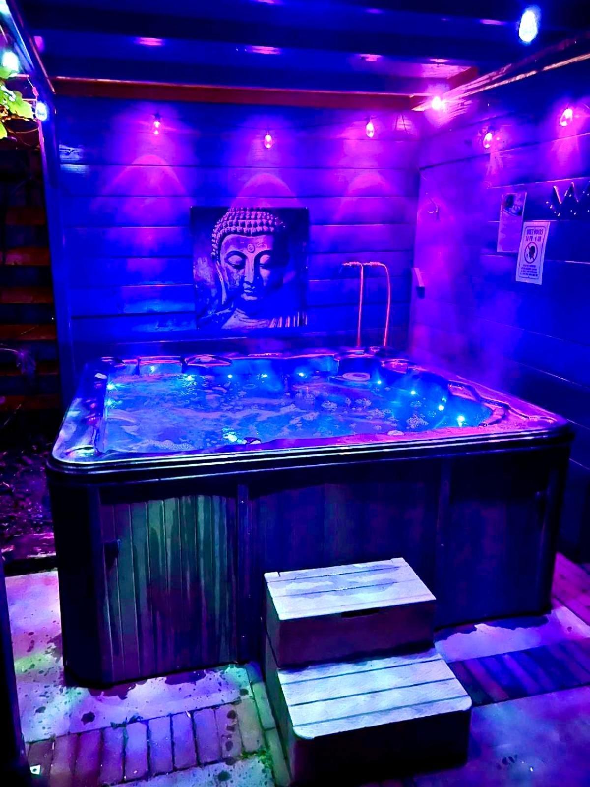 Buddha Style Family House & Jacuzzi & Sauna Near Amsterdam Vijfhuizen Exterior photo